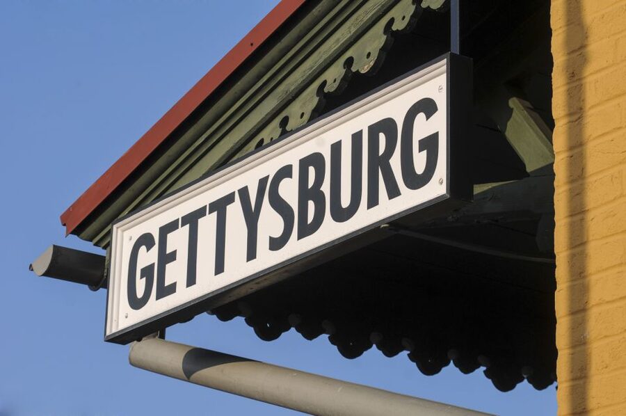 Gettysburg: Licensed Guided Battlefield Horseback Tour - Weather, clothing, and rider requirements