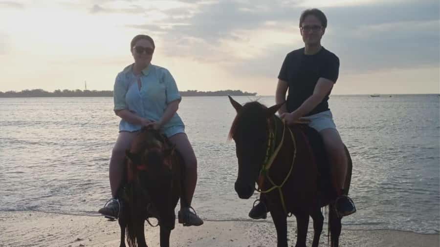Gili Air: 1-Hour Horse Riding Adventure - Riding beside Gili Air’s soft sand