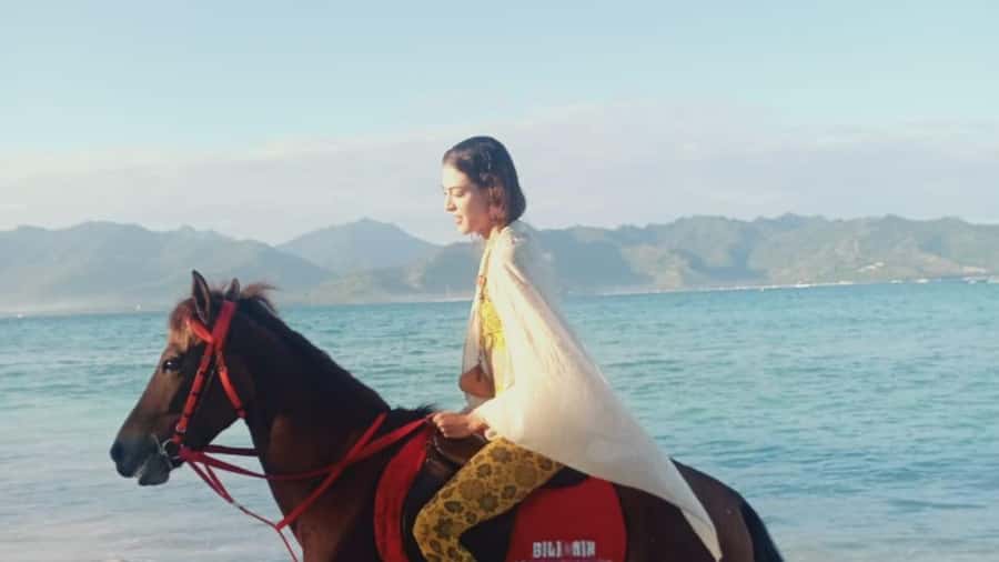 Gili Air: 1-Hour Horse Riding Adventure - Sunset timing changes the mood