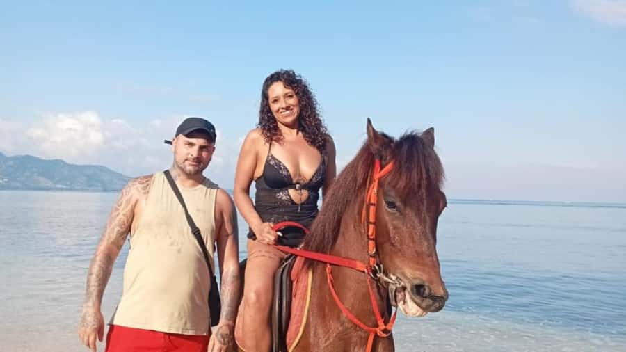 Gili Air: 1-Hour Horse Riding Adventure - What the one-hour route feels like