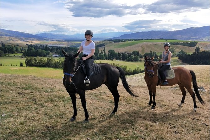 Golden Hills Horse Trek in Central Otago - Riding from Cromwell Into Central Otago Country