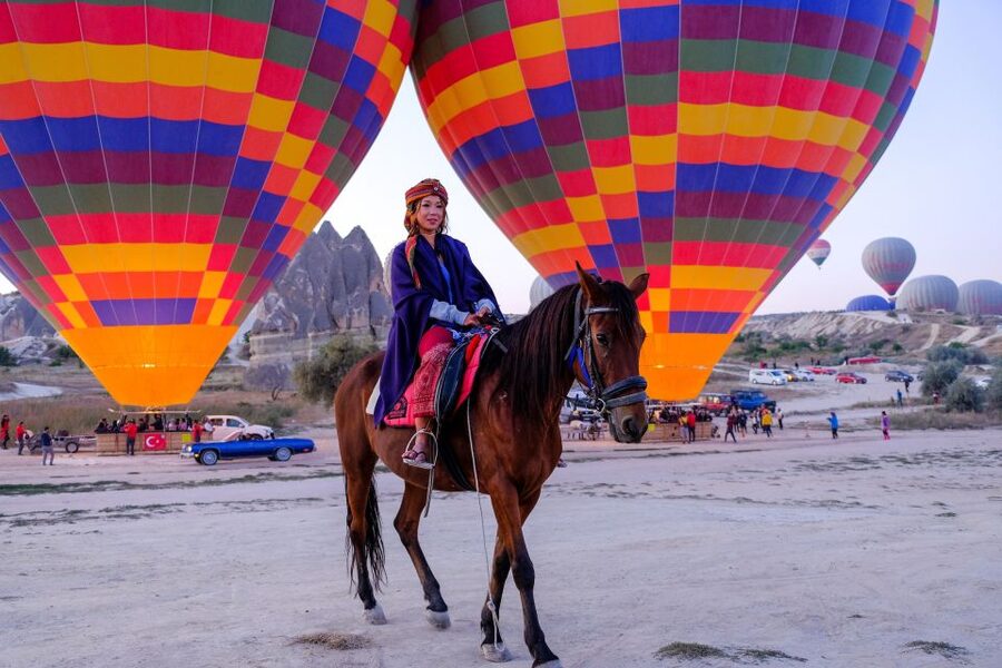 Goreme: Sunrise Horse Riding Excursion - Starting with hotel pickup and a quick safety briefing