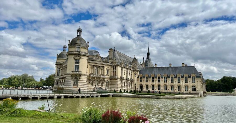Great Stables of Prince de Conde & Palace Chantilly - Entering Château de Chantilly