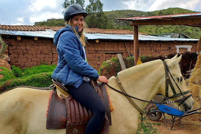 Half day Horseback Riding tour around Sacsayhuaman park - The Temple of the Moon and other Inca sites