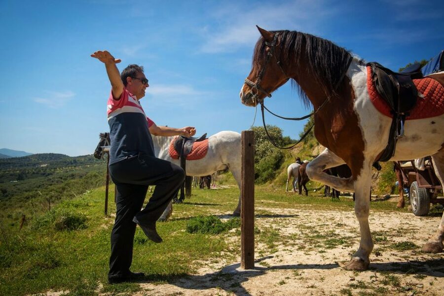 Heraklion: Horseriding Day Tour with Lunch and Transfer - Riding toward the Finikia Mountains
