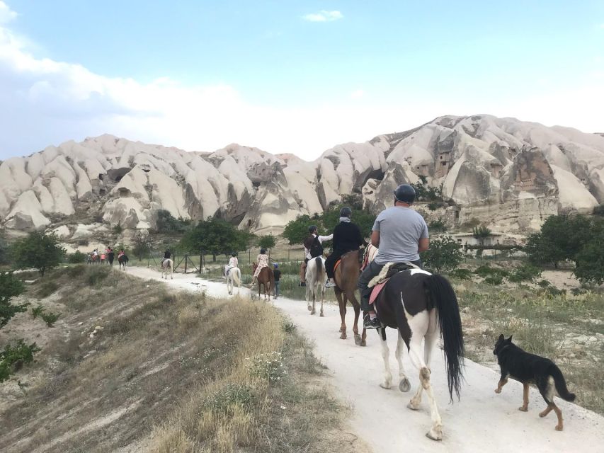 Horse back riding in Cappadocia - Getting ready at the Rose Valley starting point