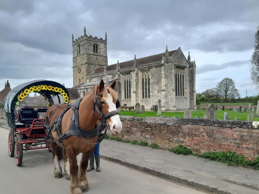 Horse drawn carriage ride and Picnic Hamper - What the one-hour route feels like