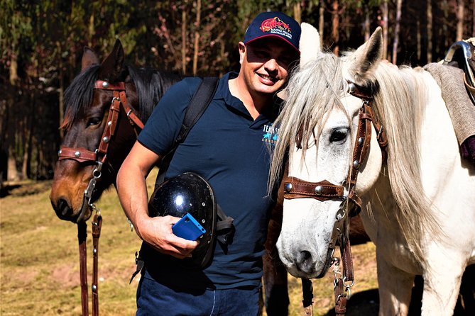 Horse Riding Chacan Mountain And Temple Of The Moon - The route to Chacan Mountain