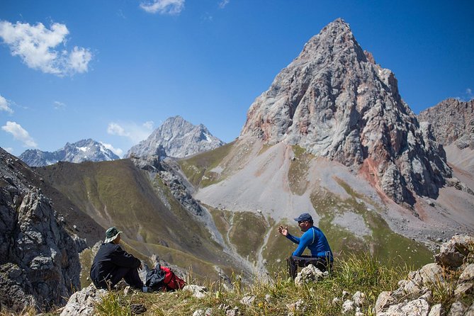 Horse riding in Kyrgyzstan, Truly Nomadic Land - Day 2: Airy Bell Pass and a high mountain view