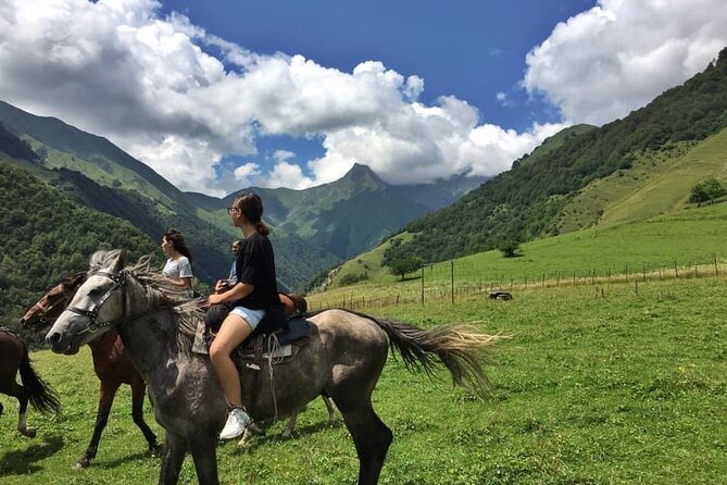 Horse riding tour in Kazbegi - Elia Monastery as the destination