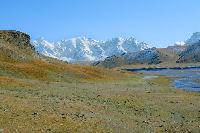 Horse Trek to Kel Suu Lake - Day 2: Bosogo Pass and the wide Ak-Sai Valley