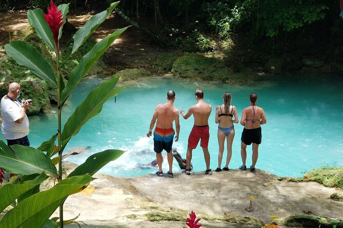 Horseback Ride, Bamboo Rafting and Bluehole/Secret Falls Tour from Montego Bay - A slow hour on the White River