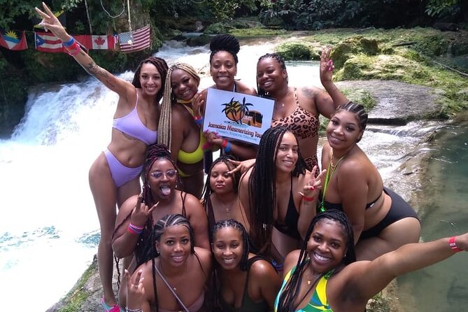 Horseback Ride, Blue Hole, Secret Falls, River Rafting & Tubing - How the private transport changes the day