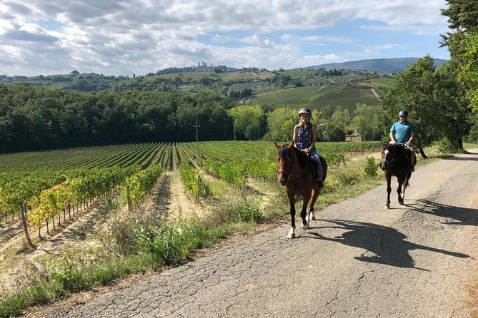 Horseback Ride in S.Gimignano with Tuscan Lunch Chianti Tasting - Why this Florence day trip works