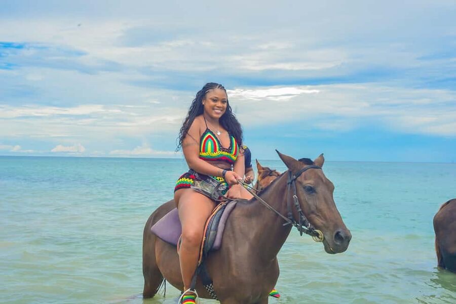 Horseback Riding and Dunn's River Falls Combo Tour - From your hotel to the Jamaican countryside