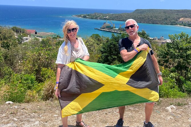 Horseback riding & bluehole secret falls from Montego Bay - Horseback riding through trails and into the Caribbean