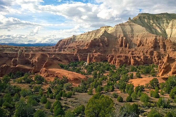 Horseback Riding Experience through Kodachrome with a Guide - Meeting Hap and the horses