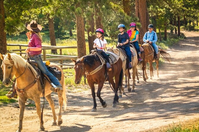 Horseback Riding in the Dominican Jungle - What the guides add to the experience