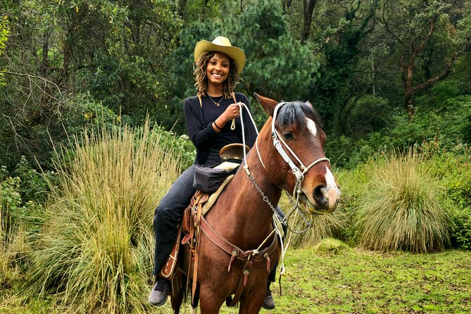 Horseback Riding in the Forest and Breakfast in Cabin - Your first ride through the Los Dinamos forest