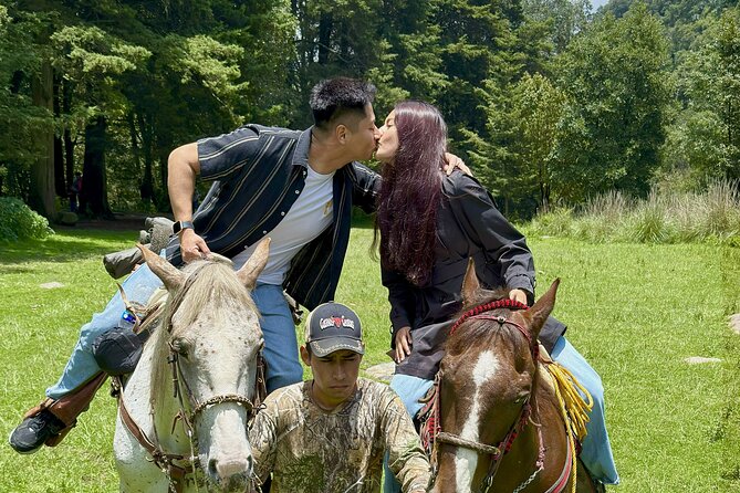 Horseback Riding in the Forest and Breakfast in Cabin - Steep climbs, river views, and a quiet mountain setting