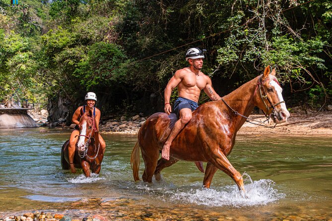 Horseback riding in the mountains of Puerto Vallarta - El Jorullo Bridge brings the big moment
