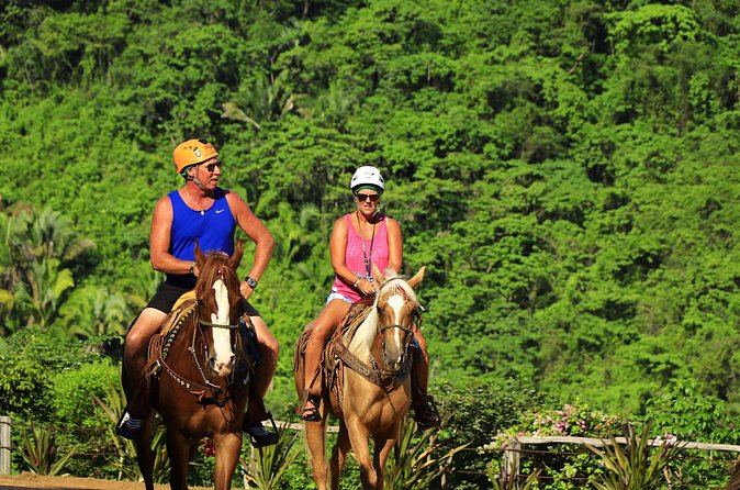 Horseback riding in the mountains of Puerto Vallarta - What the $85 price includes