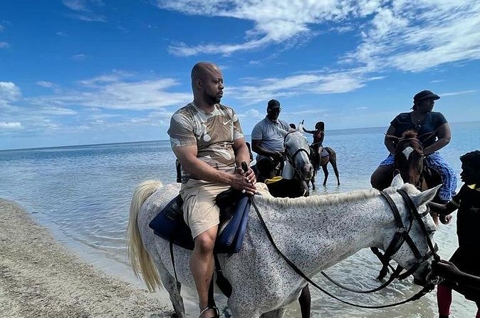 Horseback Riding in the Ocean from Ocho Rios & Runaway Bay - Timing, group size, and cruise-day planning