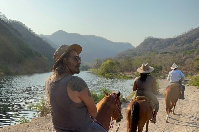 Horseback Riding & Swim: Tequila Tasting, BBQ & Margaritas - The horse swim and what to carry
