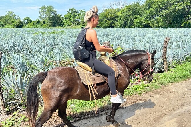 Horseback Riding & Swim: Tequila Tasting, BBQ & Margaritas - Making salsa before the Mexican BBQ