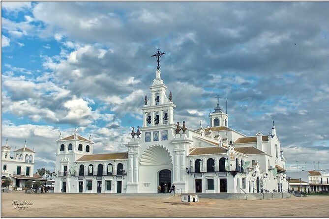 Horseback riding tour of Doñana and visit of El Rocio - Matalascañas and the coastal side of the park