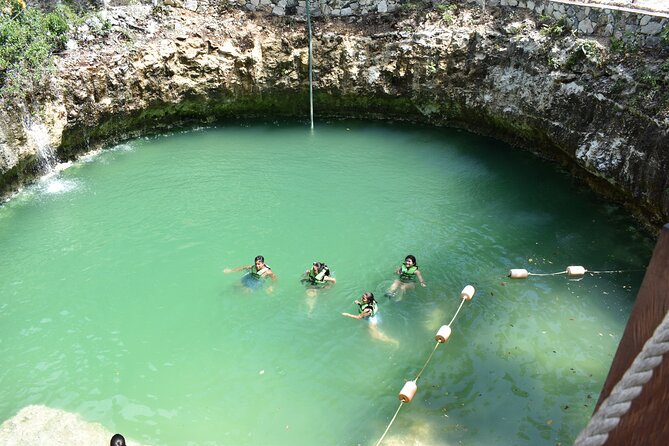Horseback riding Tour with ATV circuit, ziplines and Cenote - Who will enjoy this outing most
