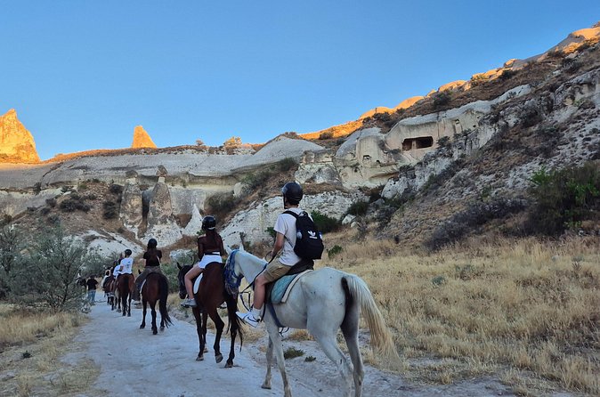 Horseback Tour in Cappadocia Valleys and Transfers - What the one-hour ride feels like
