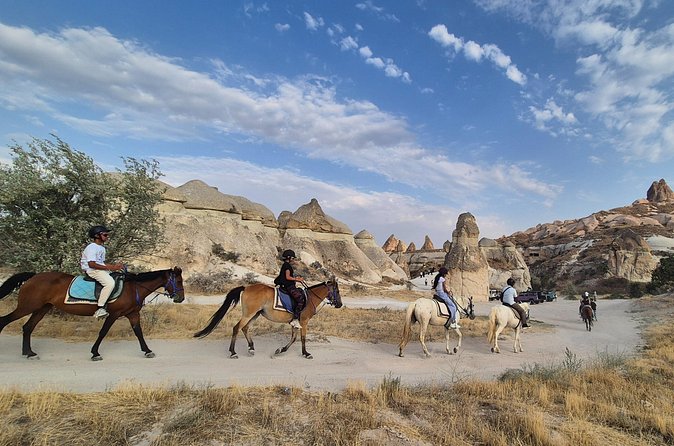 Horseback Tour in Cappadocia Valleys and Transfers - How this ride fits into a Goreme visit