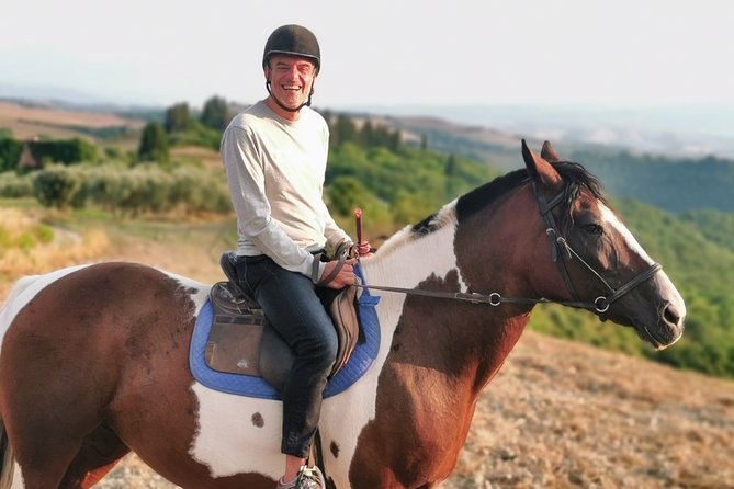 Horsebackriding - explore Tuscan nature - Meeting calm horses and getting ready to ride