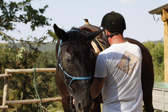 Horsemanship Experience - Riding through Murlo’s woods and hills