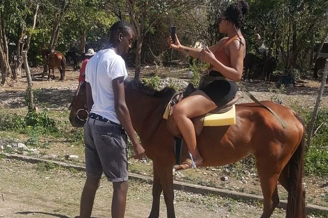 Hour Horseback Riding Guided Tour from Runaway Bay - Is $115 a fair price?
