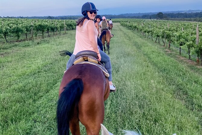 Hunter Valley Horse Ride - 90 Minutes -Vineyard & Mountain Views - A quiet way to see Pokolbin from horseback