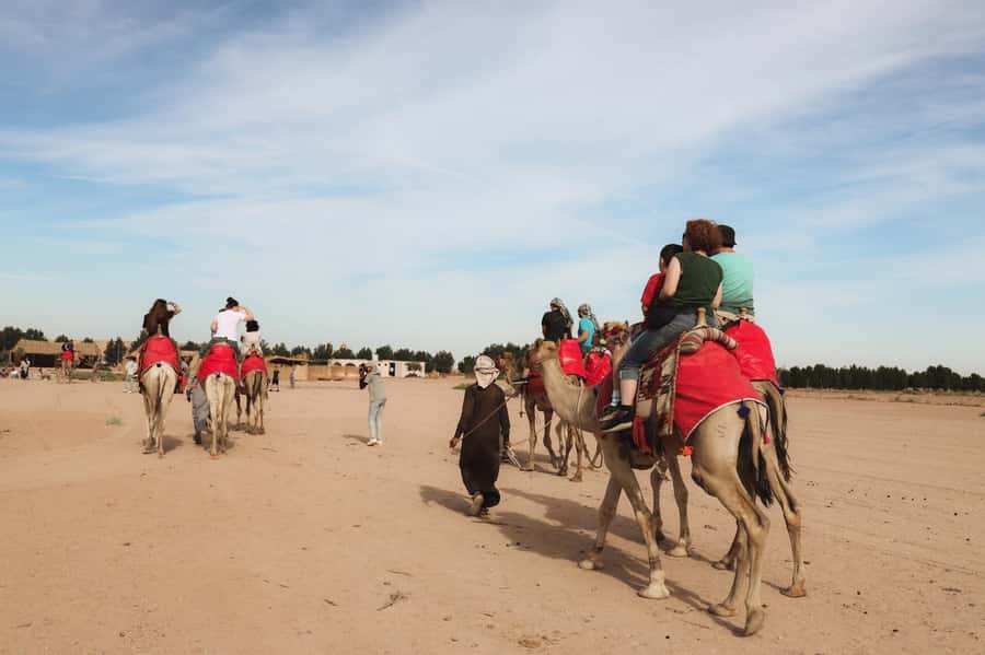 Hurghada: Camel Ride & horse ride and Off-Road Jeep Tour - An hour on horseback in the same desert