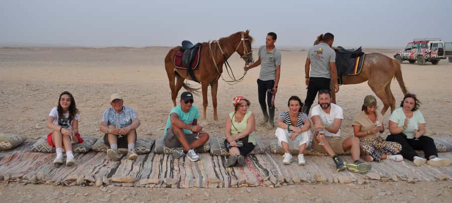 Hurghada: Horse Ride, BBQ Dinner, and Stargazing - Arabian Tea, Safety Gear, and a Sensible Start