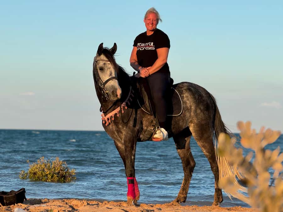 Hurghada: Sea & Desert Horse Riding tour/w Swimming&Transfer - Is $17 good value?