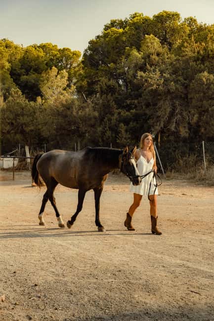 IBIZA: Private Horseback Ride with PICNIC + Hotel Pick-up - FAQ
