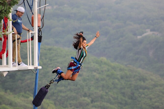 IBO Bungee en Cola de Caballo - The nearby waterfall makes the outing more worthwhile