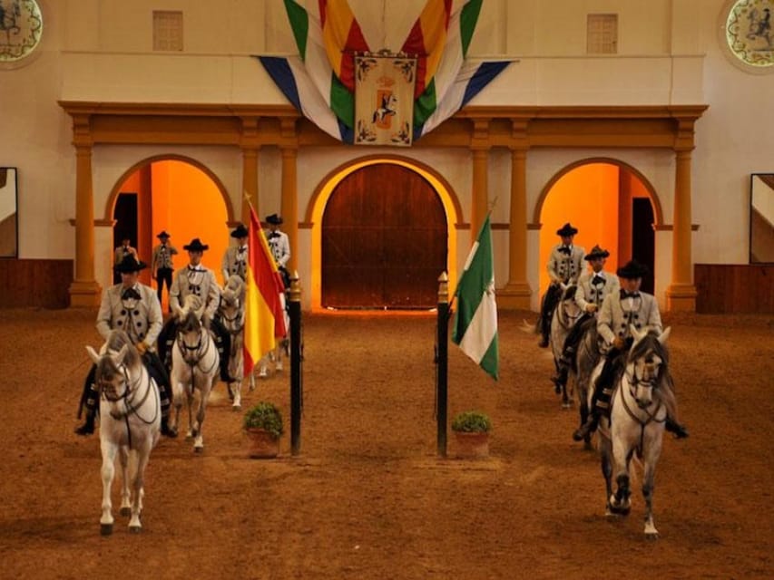 Jerez: Historic center of Jerez and horse show - The cathedral view and three architectural styles