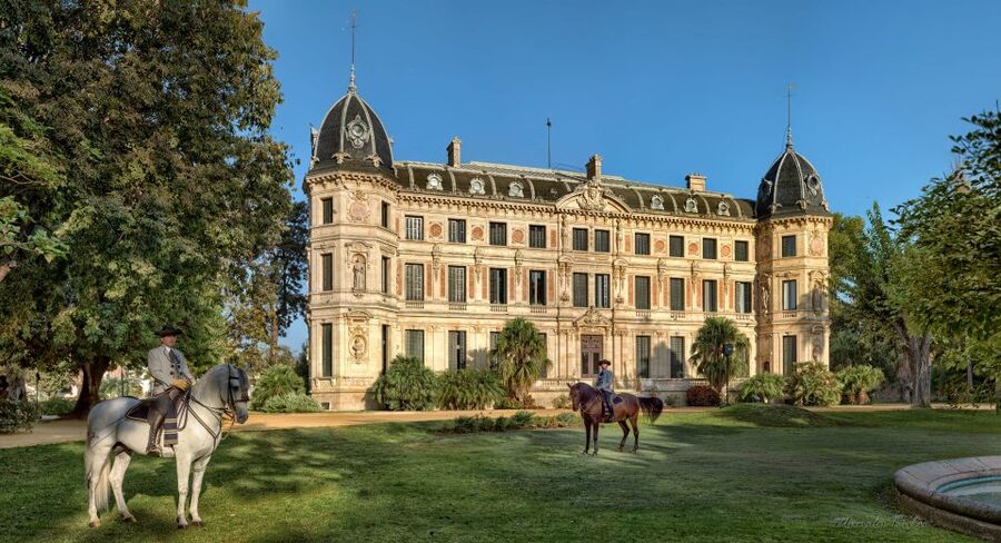 Jerez: Royal Andalusian School of Equestrian Art Admission - Start in the gardens and reception center