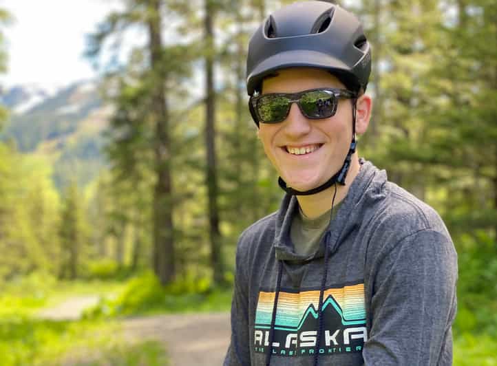 Juneau: Alpine Wilderness Trail Ride - A small group with room for instruction
