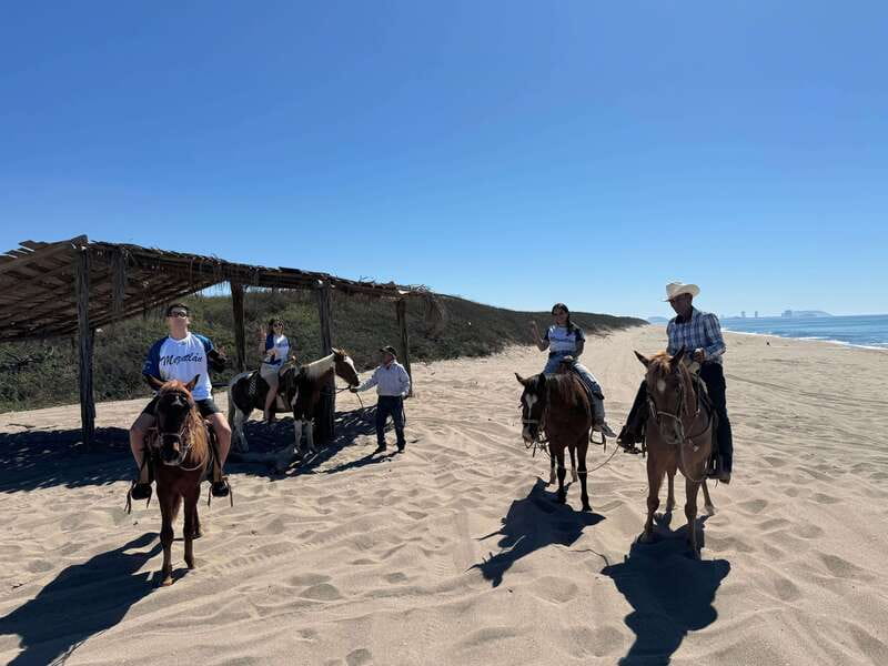 Jungle and beach horseback ride + lunch + mezcal - Leaving Mazatlán for Mr. Lionso Ranch