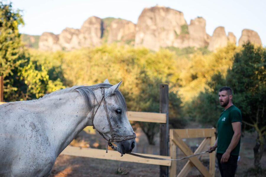 Kastraki: Meteora Sunset Horseback Riding - Practical planning for your Meteora evening