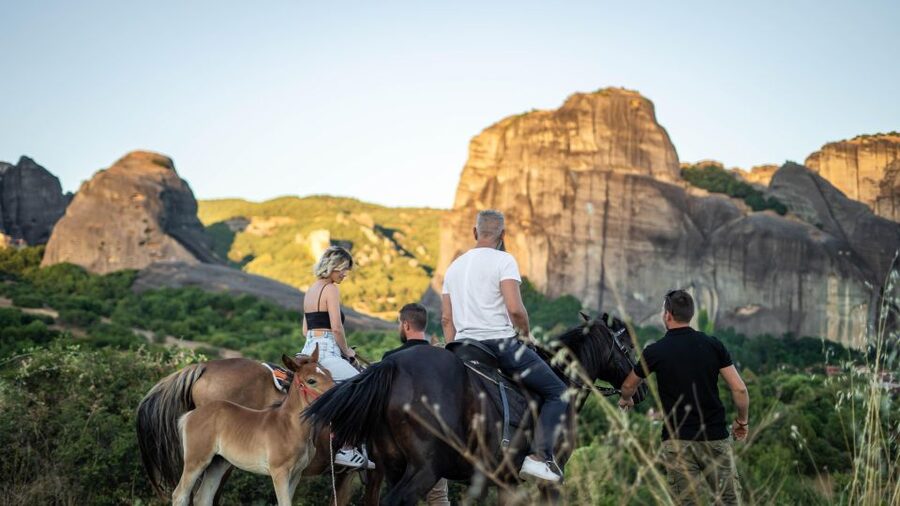 Kastraki: Meteora Sunset Horseback Riding - Should you book the Meteora sunset ride?