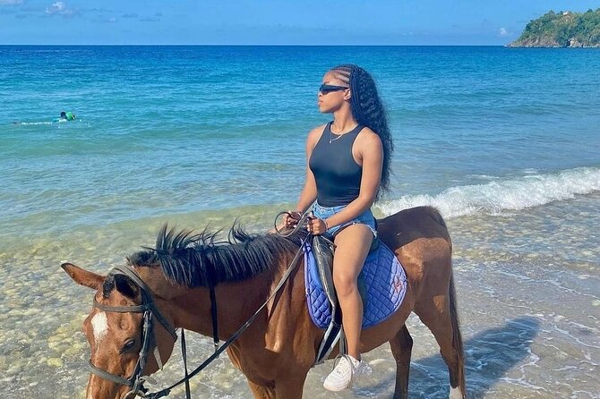 Kennedy's Horseback riding, Blue Hole and Secret Falls from Montego Bay - A short craft market stop in Ocho Rios
