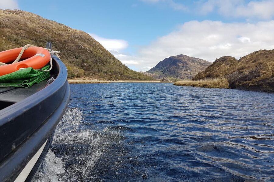 Killarney: Gap of Dunloe Pony, Trap & Traditional Boat Tour - Crossing all three Killarney lakes by open boat